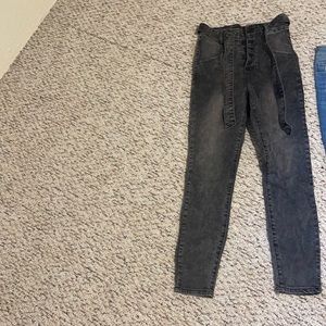 Fashion nova jeans size 3
